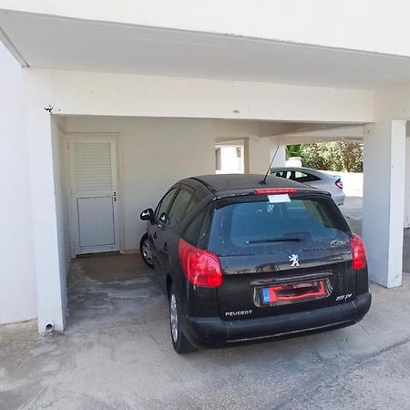 Luxury Private Rooms -Sea View, Netflix, Gym- 5 Min From Beach! - Private Room In Shared Apartment Larnaca Exteriér fotografie