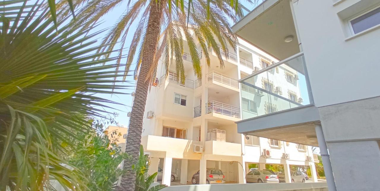 Luxury Private Rooms -Sea View, Netflix, Gym- 5 Min From Beach! - Private Room In Shared Apartment Larnaca Exteriér fotografie