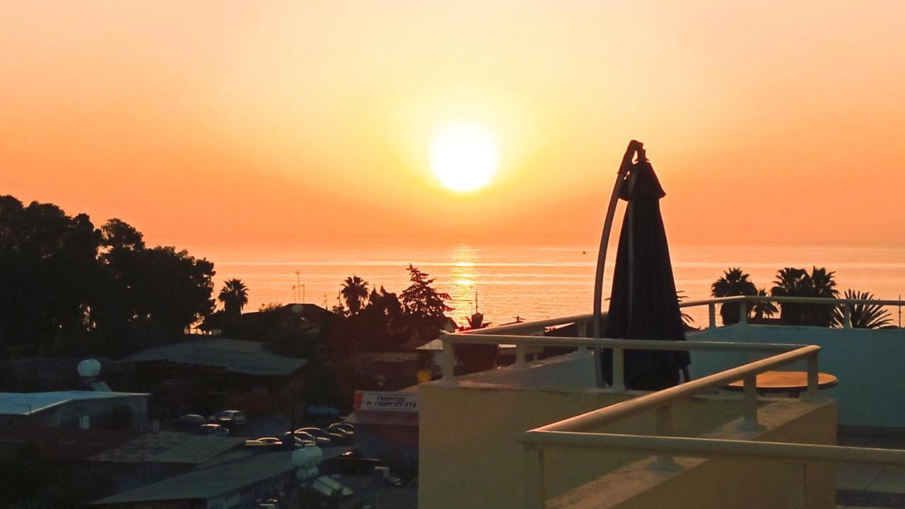 Luxury Private Rooms -Sea View, Netflix, Gym- 5 Min From Beach! - Private Room In Shared Apartment Larnaca Exteriér fotografie