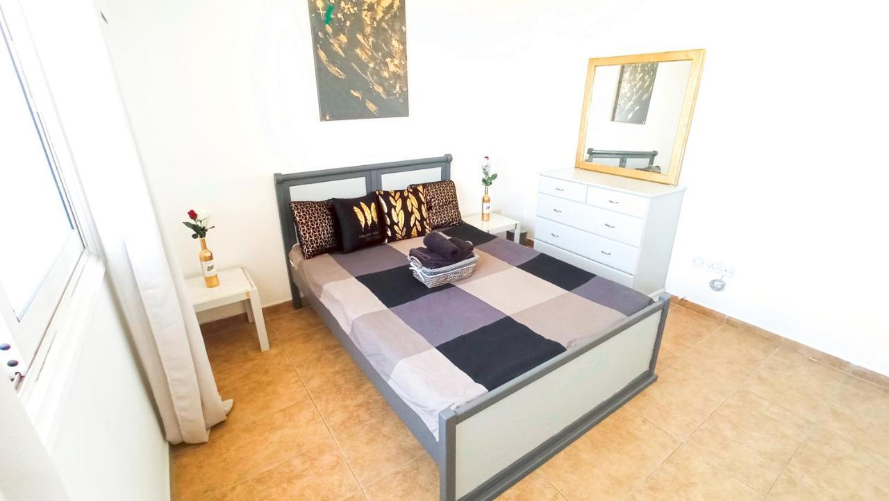 Luxury Private Rooms -Sea View, Netflix, Gym- 5 Min From Beach! - Private Room In Shared Apartment Larnaca Exteriér fotografie