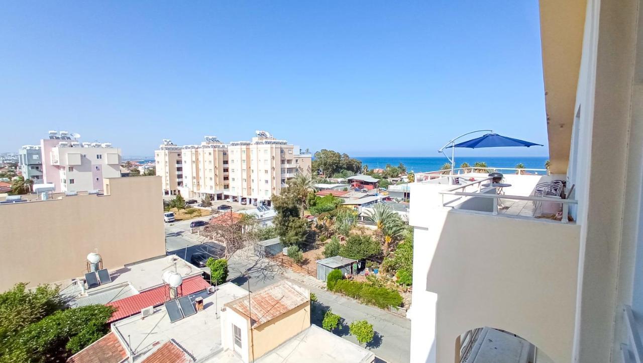 Luxury Private Rooms -Sea View, Netflix, Gym- 5 Min From Beach! - Private Room In Shared Apartment Larnaca Exteriér fotografie