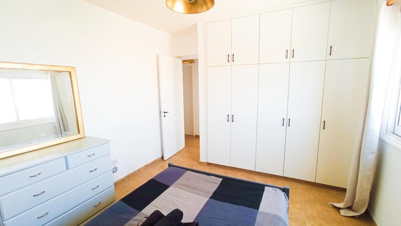 Luxury Private Rooms -Sea View, Netflix, Gym- 5 Min From Beach! - Private Room In Shared Apartment Larnaca Exteriér fotografie